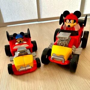 2 Mickey Mouse Clubhouse Disney Junior Roadster Racecars #28 and accessories